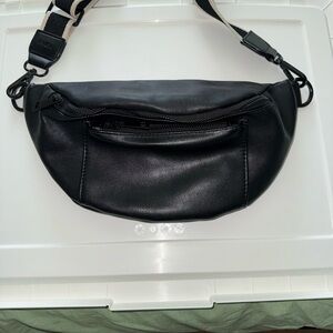 Fawn Black Leather Crossbody Bag